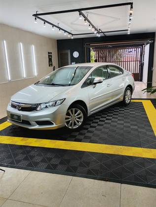 HONDA CIVIC 1.8 LXS 16V FLEX 4P AUTOMÁTICO